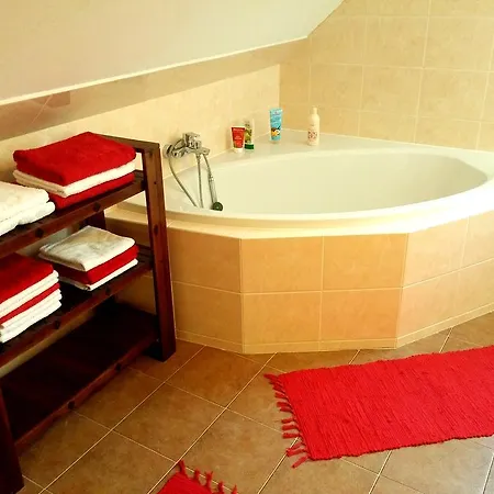 Polosamota Pod Kasperkem Pricna Holiday home Dlouha Ves